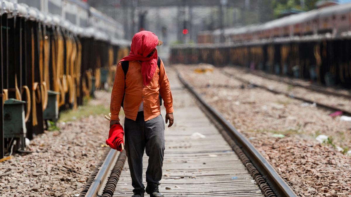 Extreme heat puts South Asia’s jobs and growth at risk: World Bank